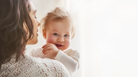 Mutter mit Kind © Shutterstock