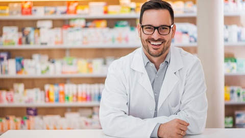 Ein Apotheker © Shutterstock