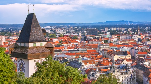 Die Stadt Graz von oben © Shutterstock