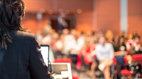 Symbolbild für einen Kongress. © Shutterstock