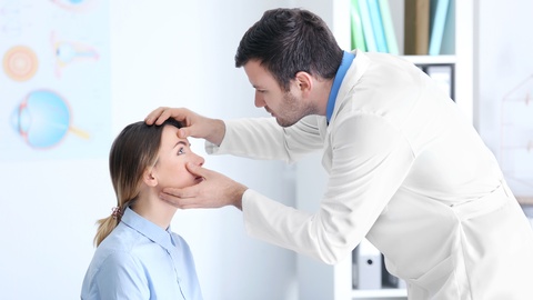 Augenarzt © Shutterstock
