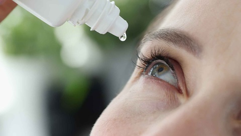 Augentropfen © Shutterstock