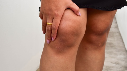 Knieschmerzen © Shutterstock