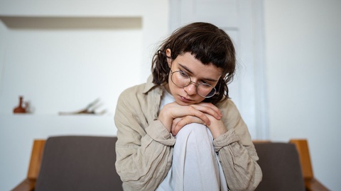 Frau ist traurig. &copy; Shutterstock