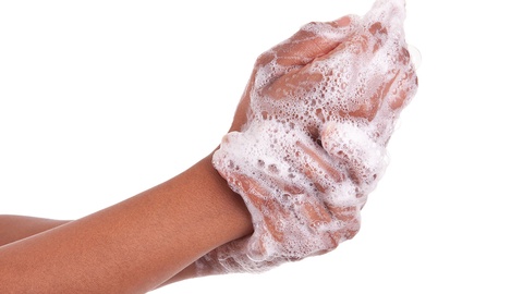 H&auml;ndewaschen &copy; Shutterstock
