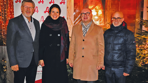 Dr. med. Erwin Rebhandl (AM PULS), Univ. Prof. Dr. Johanna Pachmayr (Dekanin PMU Salzburg), Mag. pharm. Thomas W. Veitschegger (Pr&auml;sident &Ouml;AV), Mag. Wolfgang Trattner (stv. Direktor &Ouml;AV) &copy; beigestellt