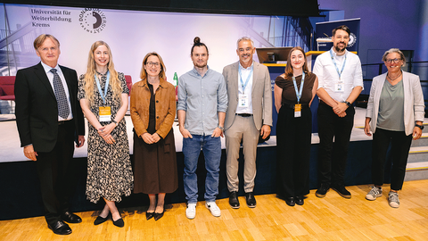 Univ.-Prof. Dr. Stefan Nehrer (UWK), Mag. Dr. Magdalena  Eitenberger (Uni Wien und Ludwig Boltzmann Institut f&uuml;r  Digital Health and Patient Safety), Univ.-Prof. Dr. Viktoria  Weber (Rektorin UWK), Univ.-Prof. Dr. G&uuml;nter Klambauer (Johannes Kepler Universit&auml;t Linz), Univ.-Prof. Dr. Gerald  Gartlehner (UWK), Dr. Arianna Gadinger (UWK), Prof. Dr. Sebastian Merkel (Ruhr-Universit&auml;t Bochum), Dr. Brigitte Piso (UWK). &copy; UKW/Flora H&uuml;bl