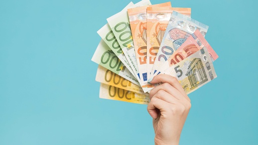 Euro Banknoten © Shutterstock