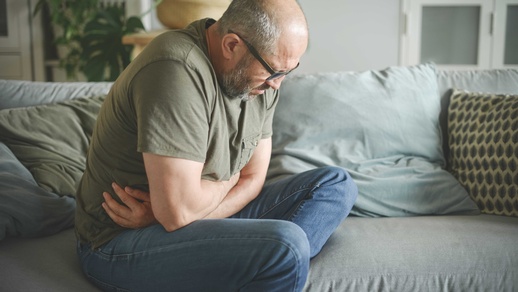 Mann mit Prostata-Beschwerden © iStock