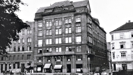 Blick vom Bürgerpark (heute Arne-Carlsson-Park) auf das Apothekerhaus im Juni 1932. © Beigestellt