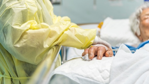 Arzneimitteltherapie bei Covid-19 © Shutterstock