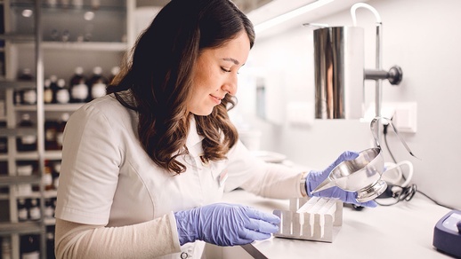 Noch bis 30. November können die Wiener:innen  ihren Langzeit-Blutzucker HbA1c, Blutfettwerte und  Blutdruck in den Apotheken bestimmen lassen.  © Apokammer