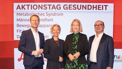 v. l .n. r.: Mag. Stefan Hartl, Mag. pharm. Monika Aichberger,  Mag. Christine Haberlander,  Mag. pharm. Thomas W. Veitschegger  © GregorHartl.at