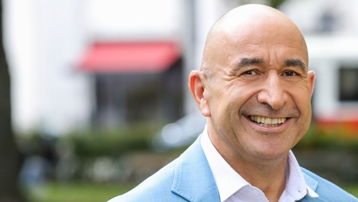 HR Mag. iur. Rainer Prinz © Husar