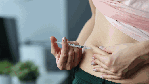 Abnehmspritze &copy; Shutterstock