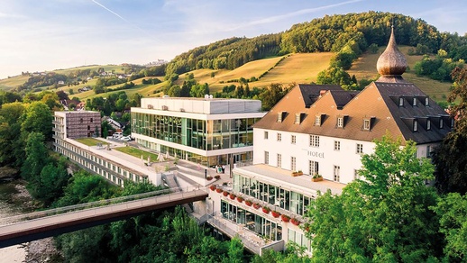 Vom 19.–21. September 2025 werden in Waidhofen an der Ybbs (NÖ) im Schloss  an der Eisenstrasse  aktuelle Themen der pflanzlichen Arzneimittelkunde präsentiert. © , www.schlosseisenstrasse.at