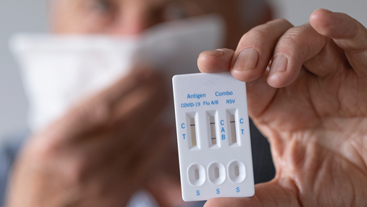 AntigenTest &copy; Shutterstock