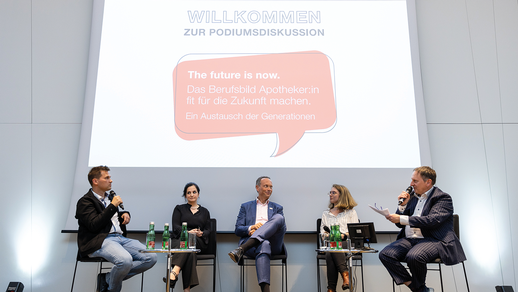 Der Österreichische Apothekerverband diskutierte Herausforderungen der Künstlichen Intelligenz für Pharmazeut:innen. © Österreichischer Apothekerverband
