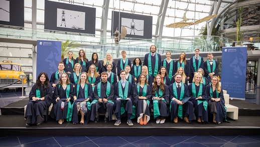 31 Pharmazie-Master gefeiert  © Paracelsus Medizinische Privatuniversität; Wildbild