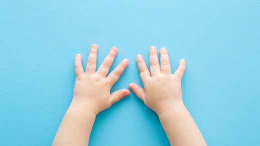 Kleine Hände © Shutterstock