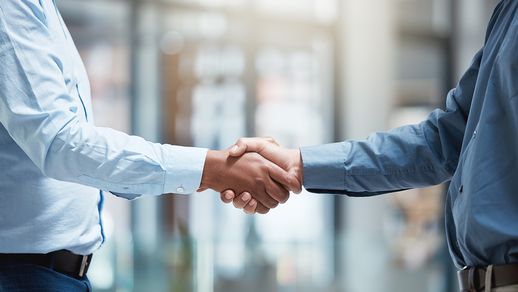 Hände schütteln © Shutterstock