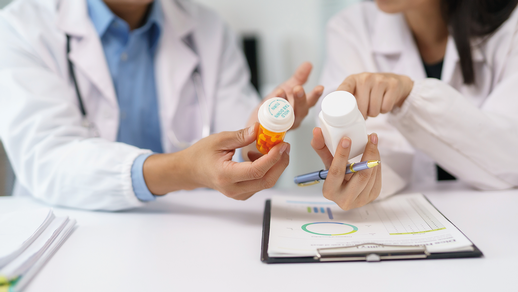 Das ARMIN‑Projekt in Deutschland belegt eindrucksvoll, wie wirksam apothekerliche Interventionen die Arzneimitteltherapie unterst&uuml;tzen und zur Versorgungsqualit&auml;t beitragen. &copy; Shutterstock