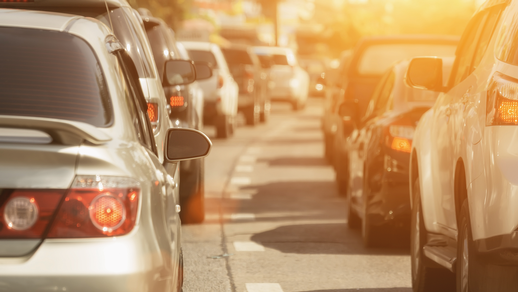 Autos im Stau © Shutterstock