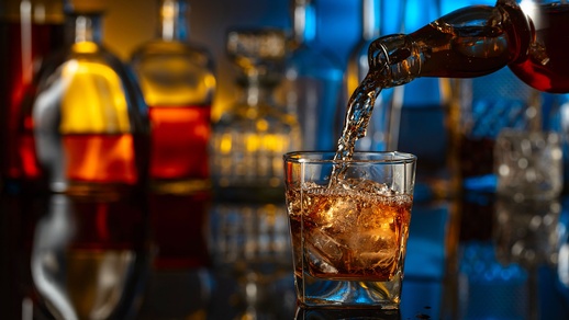 Exzessiver Alkoholkonsum © shutterstock