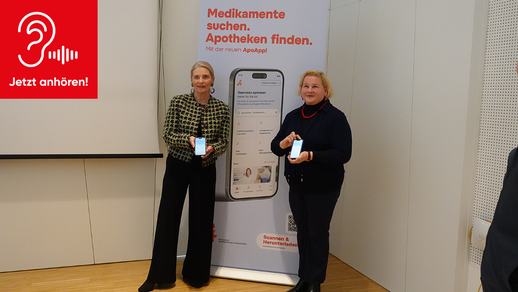 Apothekerkammer-Pr&auml;sidentin Mag. pharm. Dr. Ulrike Mursch-Edlmayr (l.) & Gesundheits- und Sozialministerin Korinna Schumann  &copy; beigestellt