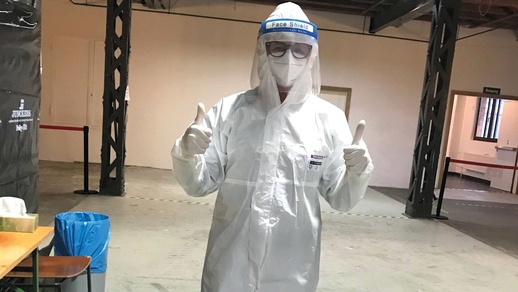 Mag. pharm. Kornelia Seiwald in vollem Test-Einsatz – für die  Gesundheit der Bevölkerung. © Beigestellt