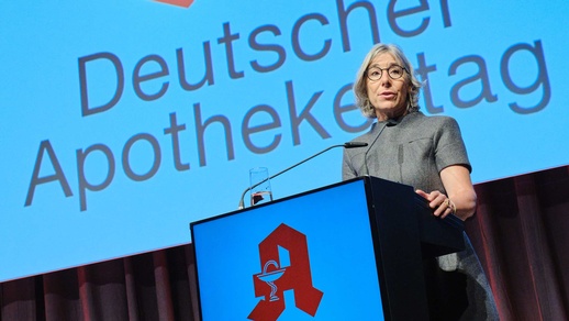 Gabriele Regina Owerviening bei der Eröffnung des Deutschen Apothekertages © ABDA/Wagenzik