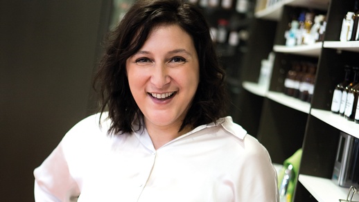 Mag. pharm. Silvia Visotschnig, zuständig für PKA-Agenden beim Apothekerverband, war maßgeblich an der Erstellung des Ausbildungsleitfadens und der PKA-Lehrlingsmappe beteiligt. © Renée Del Missier