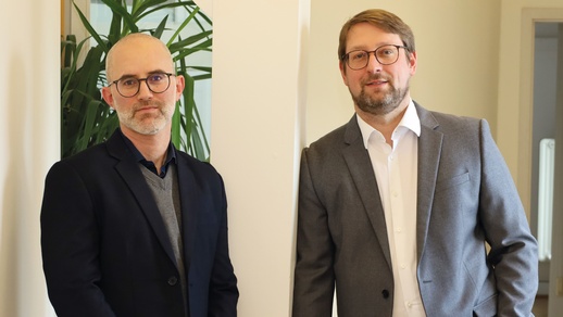 Mag. Mario Wolfram (rechts) ist seit Anfang des Jahres Direktor des Österreichischen Apothekerverbands. Mag. Wolfgang Trattner übernahm die Stelle des stv. Direktors. © Claudia Fric/Apothekerverband