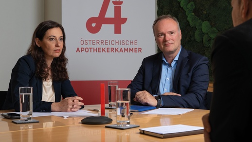 Susanne Ergott-Badawi und Gerhard Ecker sprachen im Interview über das Potenzial des postgradualen Masterstudiums Klinische Pharmazie.  © Christoph Schipp