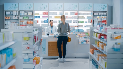 Apotheke innen © Shutterstock