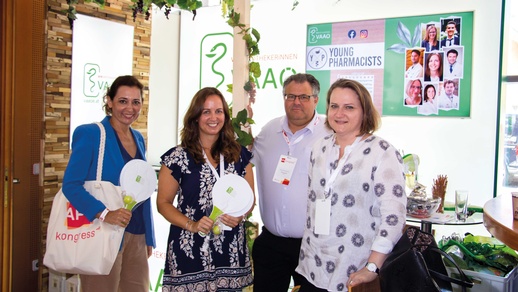 Dir. Valecka mit VAAÖ-Vizepräsidentin Ergott-Badawi (li.), VAAÖ-Mitarbeiterin Kathrin Prause und Catherine Bader (re.), stv. Landesgruppenobfrau der Steiermark. © VAAÖ