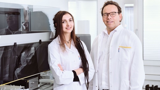 ie Forschungsgruppe um Univ.-Prof. Dr. Martin Widschwendter entdeckte eine neue epigenetische Uhr, die sogenannte WID-REA-Uhr. © Patrick Saringer