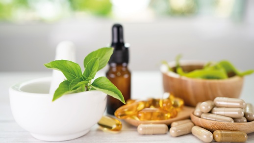Die Effektivität von Vitamin E wurde in zahlreichen Studien bei Asthma, Heuschnupfen und Neurodermitis untersucht. © Shutterstock