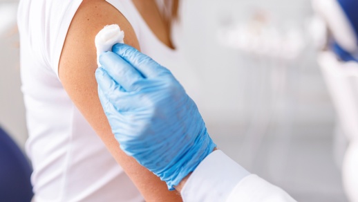 Themenbild Impfung © Shutterstock