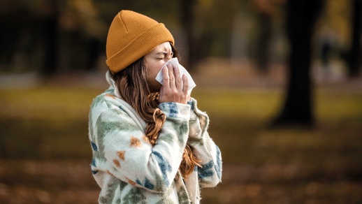 Eine akute Rhinosinusitis heilt bei 60–80 % der Betroffenen innerhalb von zwei Wochen auch ohne Therapie aus – nicht so die chronische Verlaufsform. © iStock