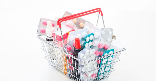 Korb mit Medikamenten © Shutterstock