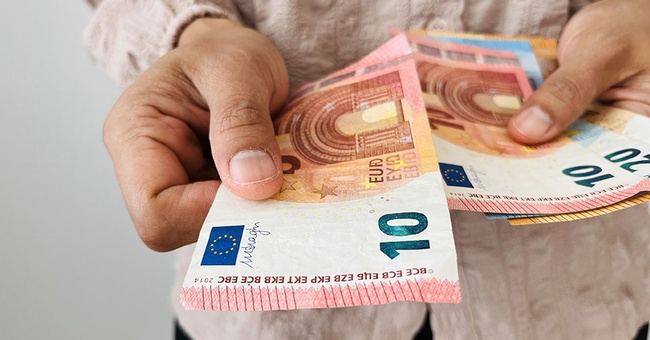Bezüge 2025 © shutterstock