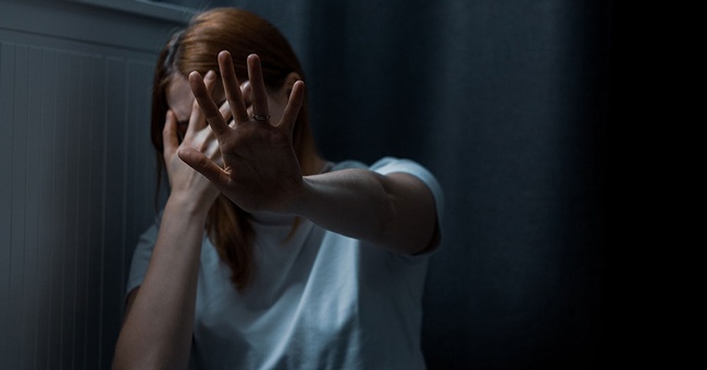 Gewalt an Frauen © shutterstock