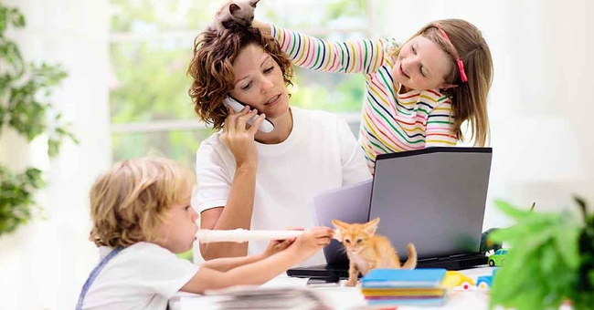 Mutter mit Kindern © Shutterstock