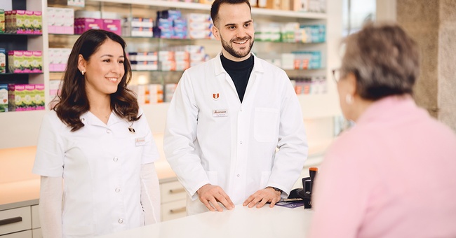 Die Beratung ist und bleibt zentrale Leistung der Apothekerschaft.  © Martin-Hoermandinger