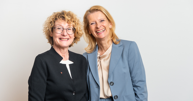 Mag. pharm. Alexandra Fuchsbichler (re.), Pr&auml;sidentin Apothekerkammer Steiermark, und Mag. pharm. Dr. Alexandra Mandl (li.), Vizepr&auml;sidentin Apothekerkammer Steiermark &copy; beigestellt