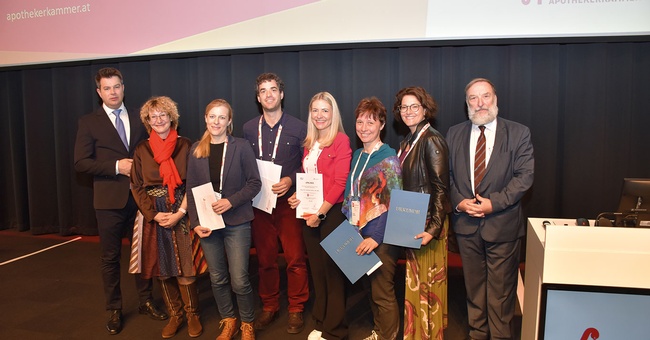 V. l. n. r.: OA Dr. Raimund Lunzer, Mag. pharm. Dr. Alexandra Mandl, Mag. pharm. Stefanie Hehenberger, aHPh,  Albert Botta i Orfila, Mag. pharm. Dr. Stephanie Clemens, MA, MHC, Mag. pharm. Danielle Hochhold, MSc,  Mag. pharm. Monika Wolfram, O.Univ.-Prof. i.R. Mag. Dr. Helmut Viernstein. © Beigestellt, medCongress Rech