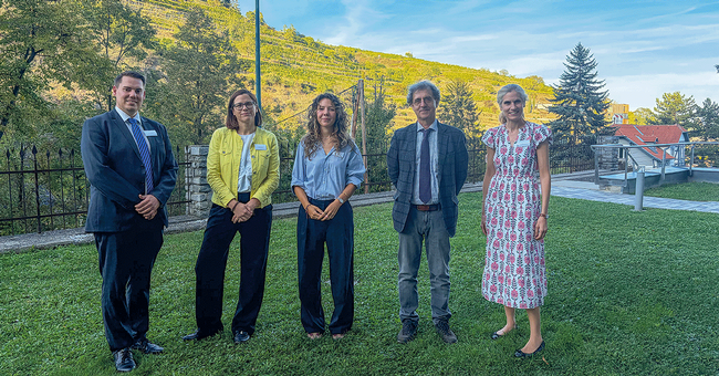 Mag. Conor Moran (Apothekerverband), Univ.-Prof. Dr. Claudia Fuchs, LL.M., (WU Wien), Univ.-Ass. Mag. Paula Malin Fetk&ouml;ter, BA und Univ.-Prof. i.R. DDr. Christian Kopetzki (beide Uni Wien) sowie Mag. Dr. Elisabeth Schober-Oswald (Apothekerkammer). &copy; Daniela Fuchs