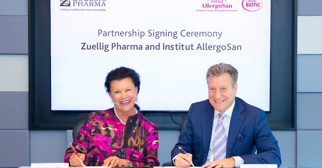 Partnerschaftsunterzeichnung  © ZuelligPharma