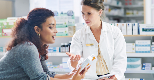 Diabetiker:innen profitieren  sehr von der pers&ouml;nlichen Unterst&uuml;tzung durch Apotheker:innen.  &copy; iStock